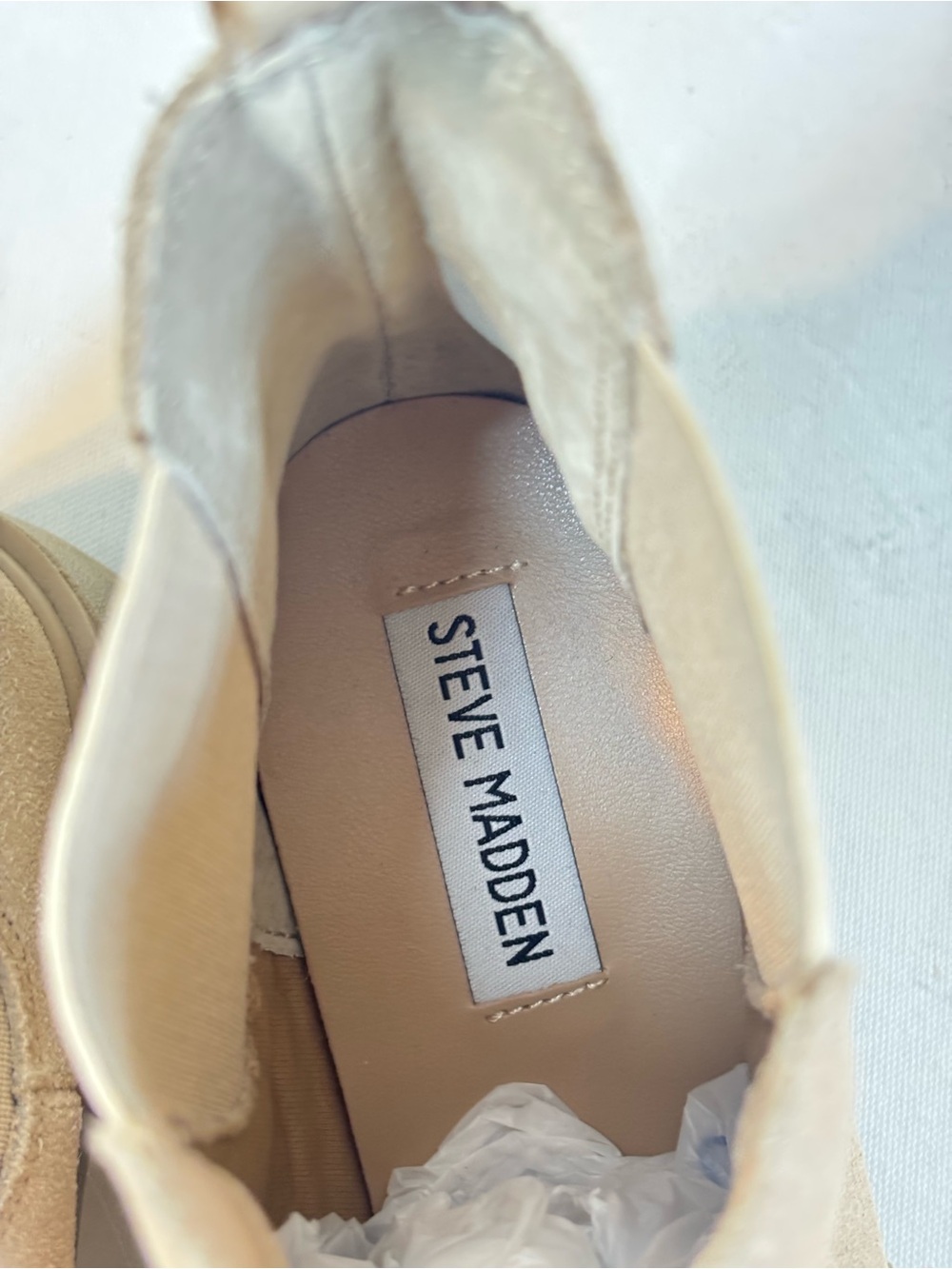 Steve Madden Howler Chunky Lug Sole Chelsea Suede boots, tan, size 8 - Picture 9 of 10